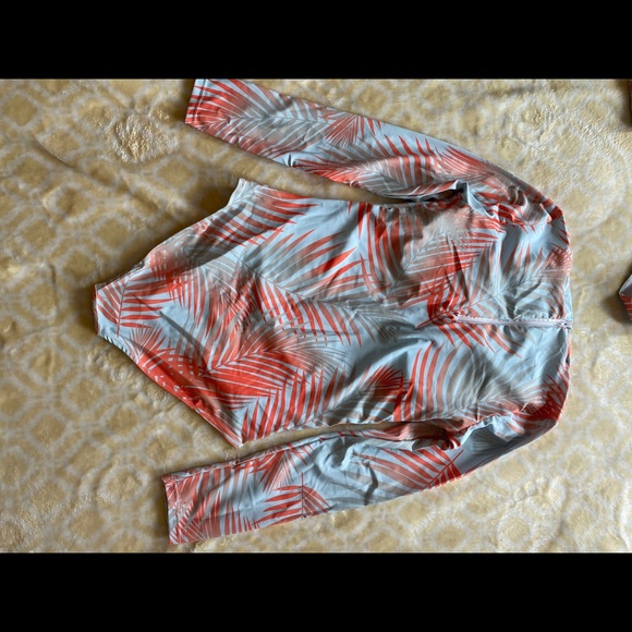 Swim wear - Picture 4 of 4